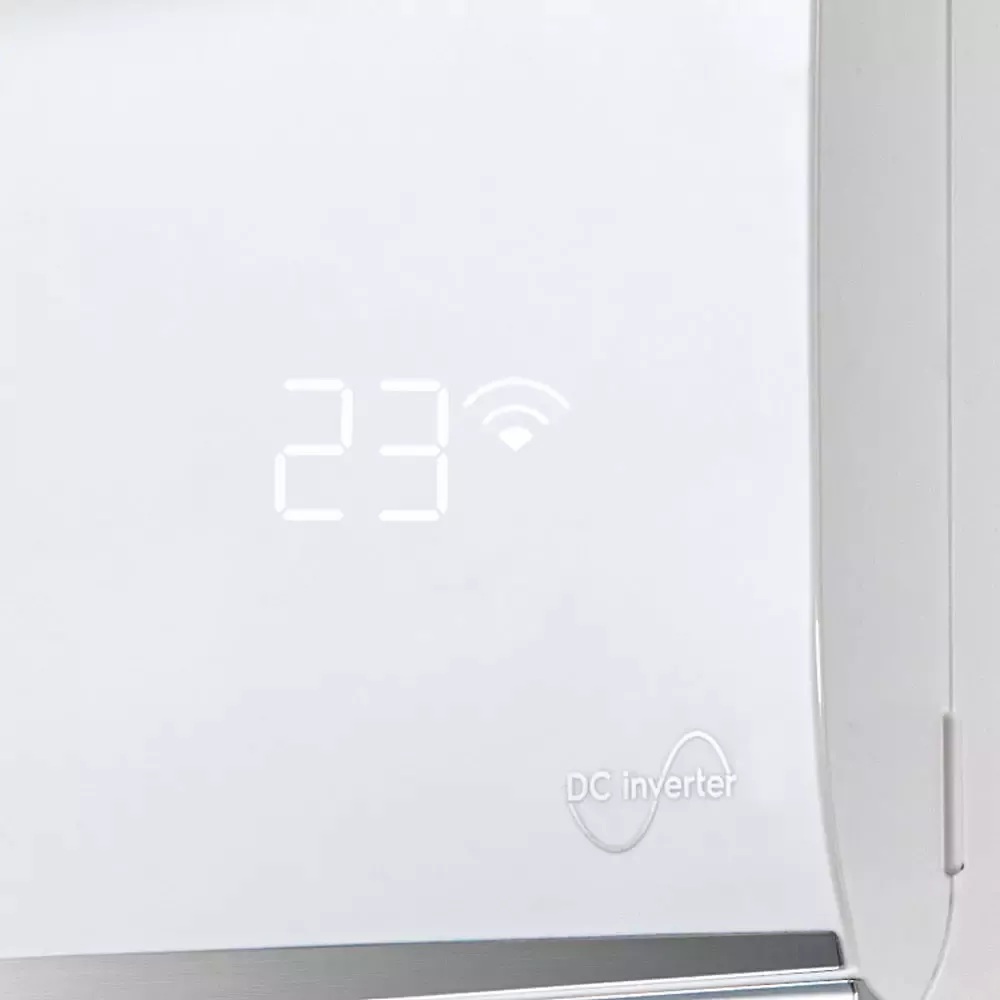 5. Electrolux сплит-система настенный EACS/I-12HSM/N8_V2 (серия Smartline DC)